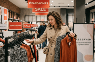 Reserved Išpardavimas: Profesionalių Pirkėjų Gidas, Kaip Atnaujinti Spintą Neišleidžiant Turto